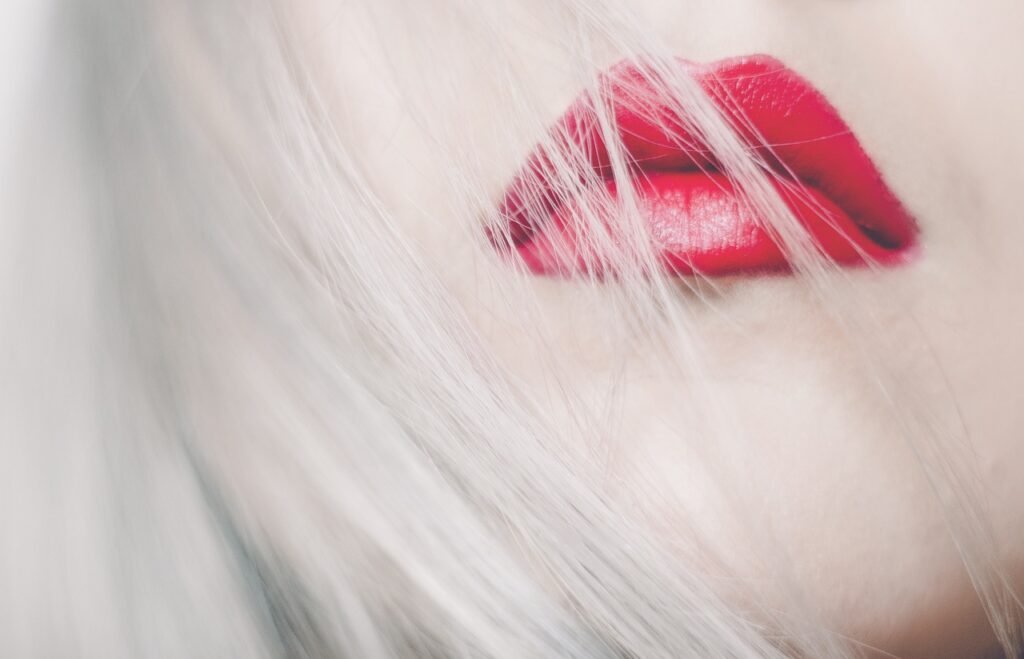1. What Are Some Must-have Beauty Products For Achieving A Natural-looking Makeup?